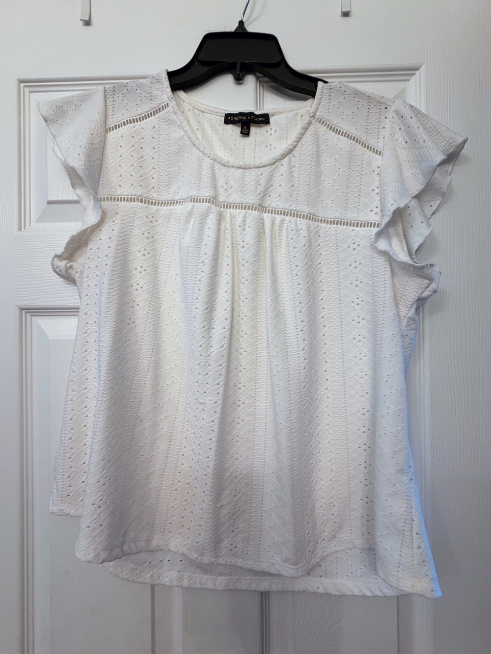 Adrienne Vittadini White Eyelet Flutter Sleeve Top